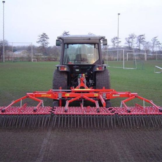 Aanleg van grasvelden voetbalvereniging