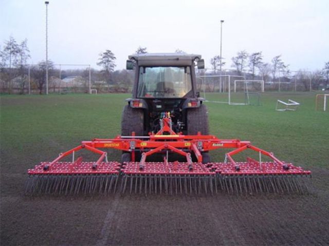 Aanleg van grasvelden voetbalvereniging