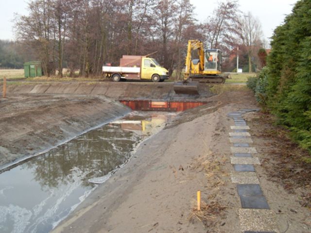 Uitgraven van gracht