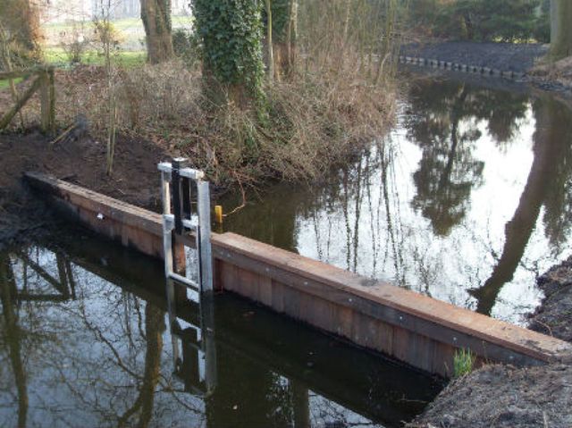 Waterwerken in natuurpark, beheerd door Aannemersbedrijf G van der Holst en Zn.